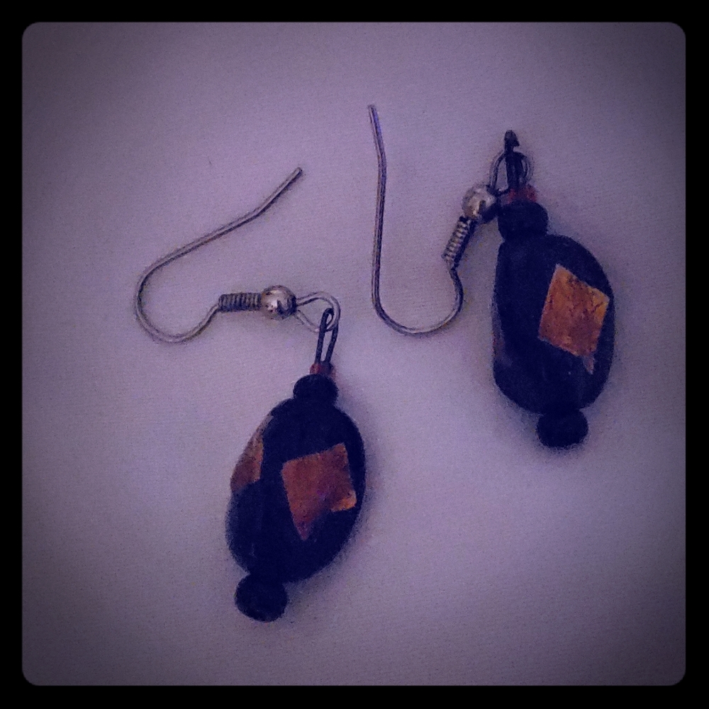 black/gold beaded earrings